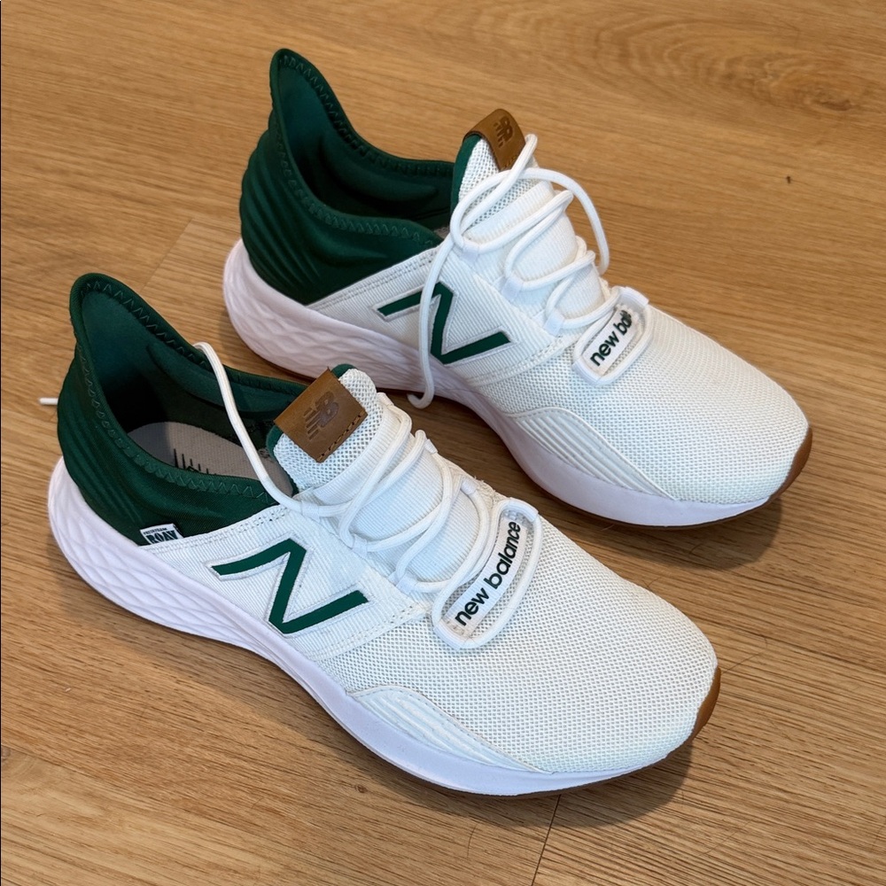 New Balance Fresh Foam ROAV Running Shoes